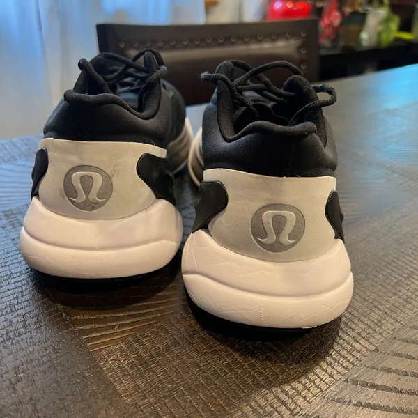 Lululemon Blissfeel Womens Running Shoe 8.5 women - Image 4