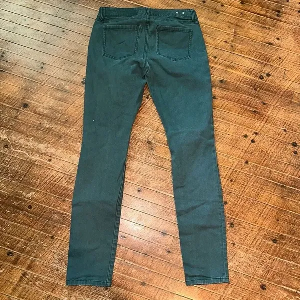 CAbi hunter green #3388 ankle skinny zipped pocket size 4 jeans - Image 5