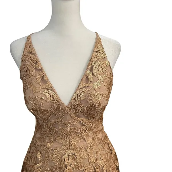 Dress the Population Gold Metallic Lace V Neck Fit Flare Cocktail Mini Dress S - Image 3