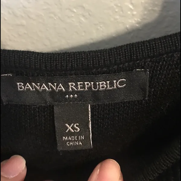 Banana Republic Off the Shoulder Top - Image 5