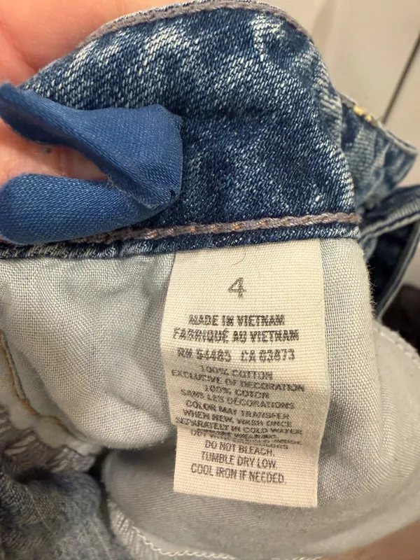 American Eagle Distressed Shorts size 4 - Image 3