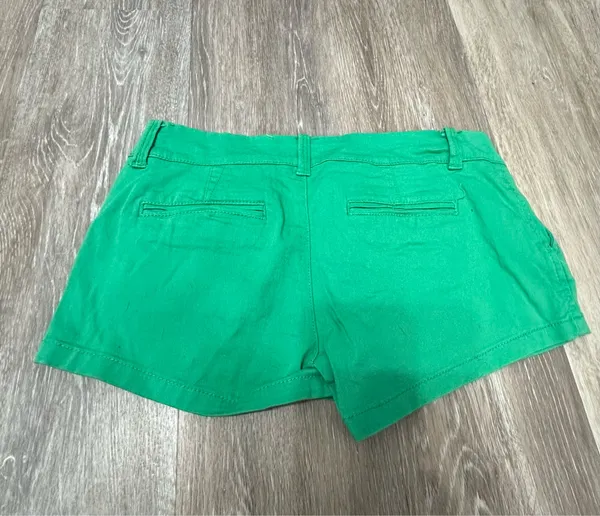 California & company are a size 28/6. - Image 9