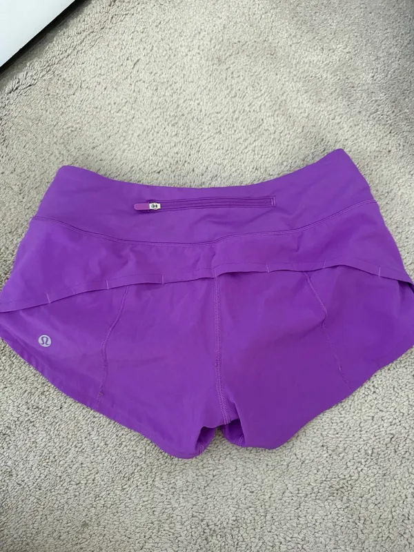 Lululemon Speed Up Shorts 2.5" Low-Rise - Image 2