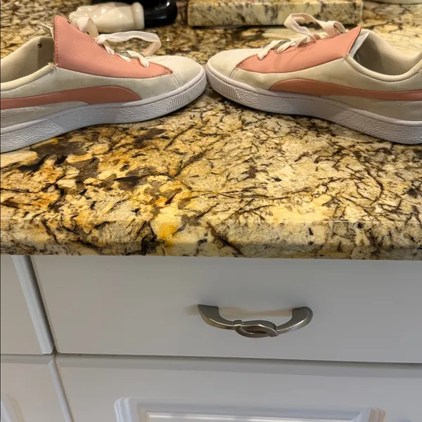 Puma Women's Pink and White Sneakers - Image 6