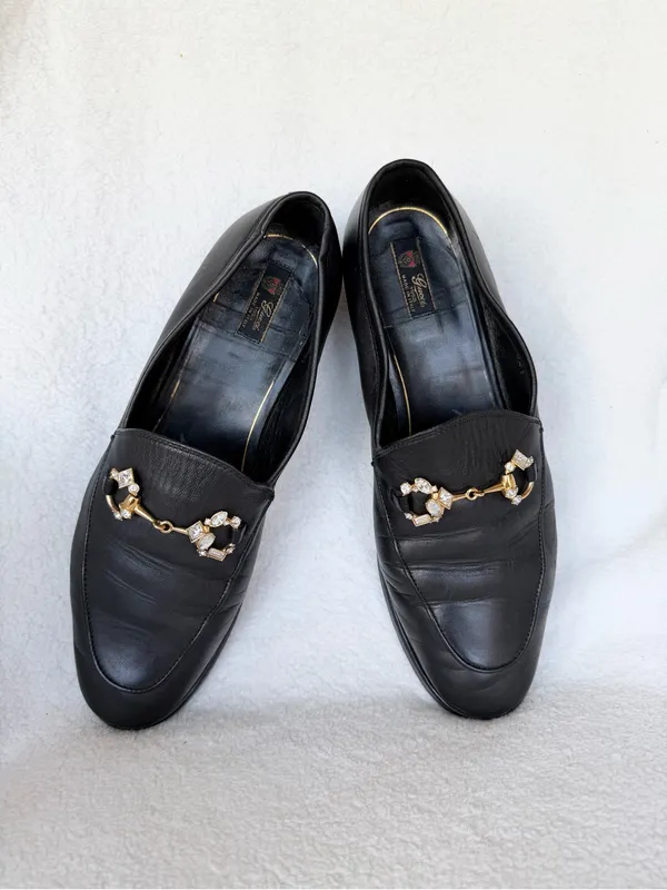 Gucci Black Leather Women's Loafers with Gold Horsebit Size 8.5 - Image 2