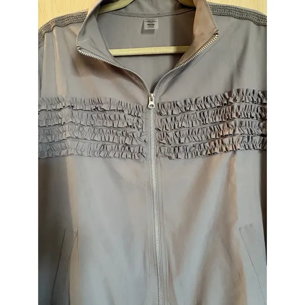 House of Mae Taupe Ruffle Zip Jacket Women’s Large Stretch Lightweight - Image 4