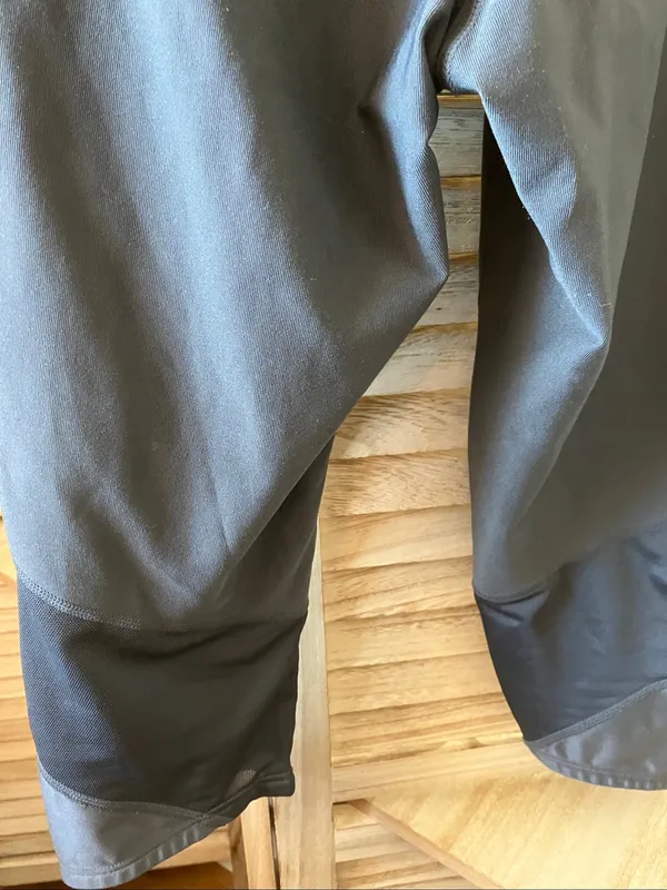 Nike Black Dri-FIT Performance slacks medium - Image 9