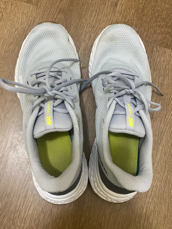Nike Revolution Sneakers Mens Shoes Size 10 - Image 6