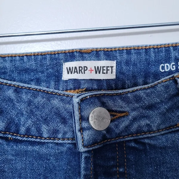 Warp + Weft Distressed Button Fly Cigarette Jeans |CDG Paris Size 25x26 - Image 5