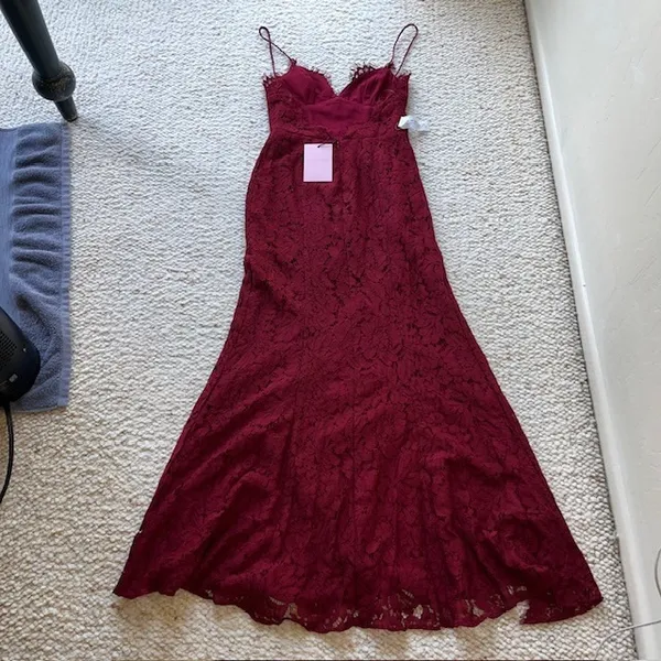 Fame and Partners The Everett Gown Floral Lace High Slit Maroon Red 0‎ - Image 6