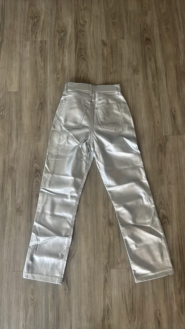 Abercrombie & Fitch Curve Love Vegan Leather 90’s Straight Pant In Silver - Image 4