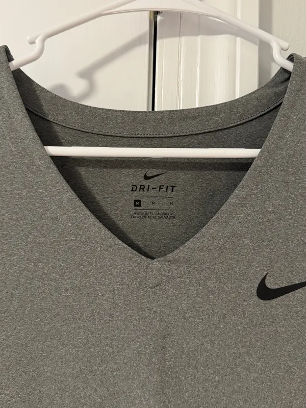 Nike Pro Women’s Dri-Fit Short Sleeve T-Shirt - Image 3