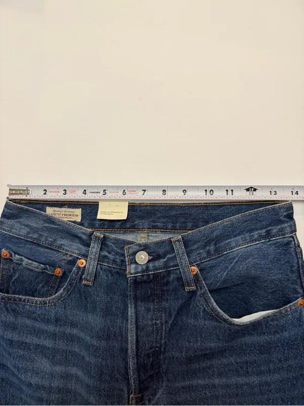 Levi's Women’s 501 Straight Leg Denim Jeans in Medium Blue Wash 26x32 NWT - Image 6
