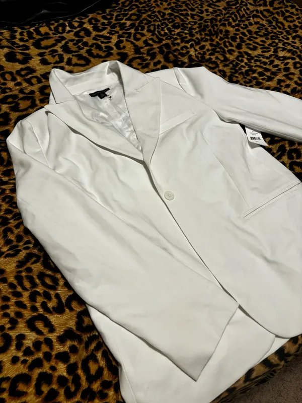 Saks, Fifth Avenue, White blazer - Image 4