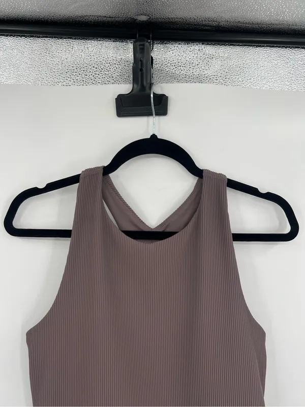 Beyond Yoga Refocus Ribbed Classic Tank Top High-Neck Racerback Woodland Medium - Image 5