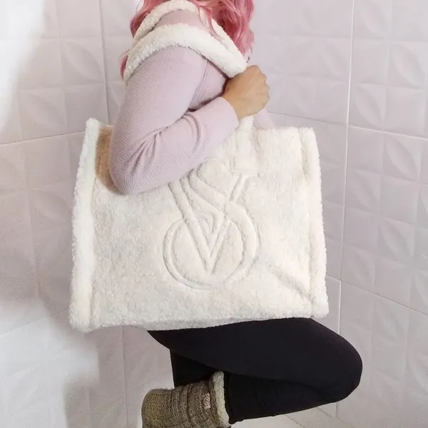 Victorias Secret Ivory VS Logo Sherpa Tote Bag - Image 3