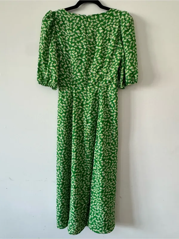 Wayf Green Floral Midi Dress with Puff Sleeves - Image 3