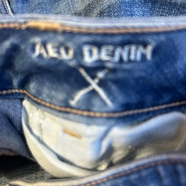 American Eagle Outfitters Light Blue Skinny Jeans | Size 4 - Image 10