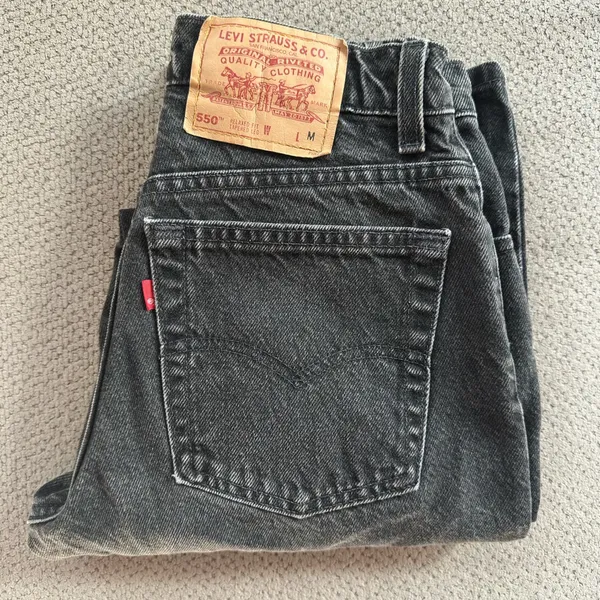 VINTAGE 90s Levis 550 High Rise Jeans - Image 2