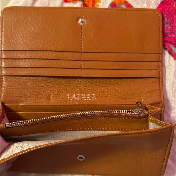 Lauren Ralph Lauren Tan Leather Continental Wallet with Silver Plaque - Image 3