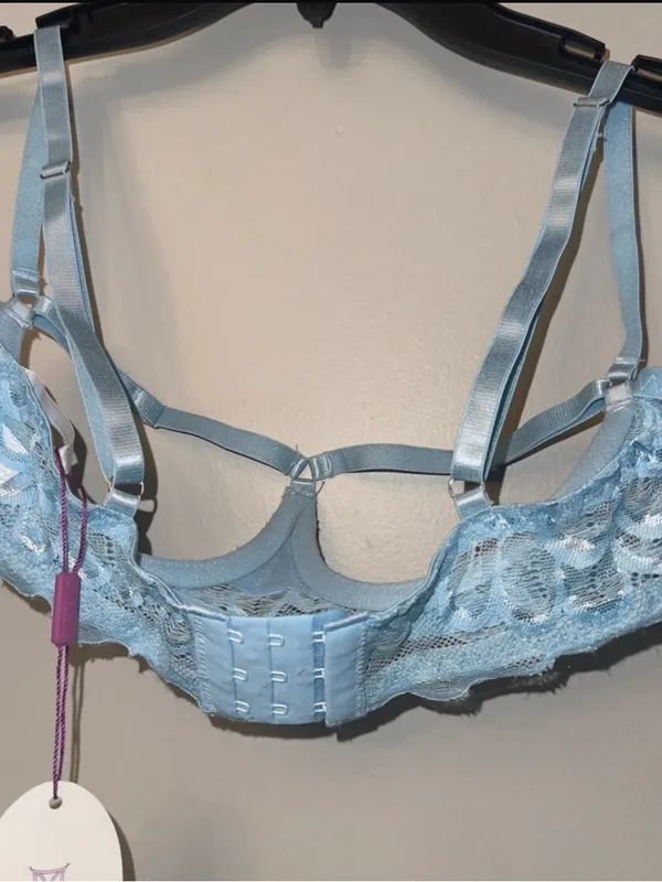 Avidlove Light Blue Lace Underwire Peek a boo Bra - Image 2