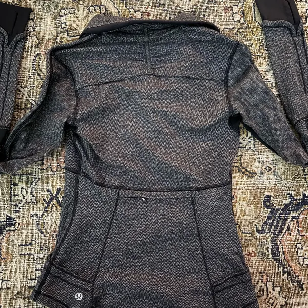 Lululemon Running Half-Zip Pullover - Image 4