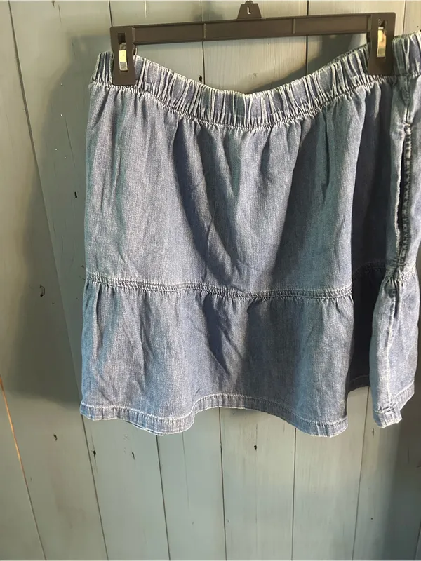 GAP Light Blue Chambray Tiered Pull-On Summer Skirt | Size Large - Image 2
