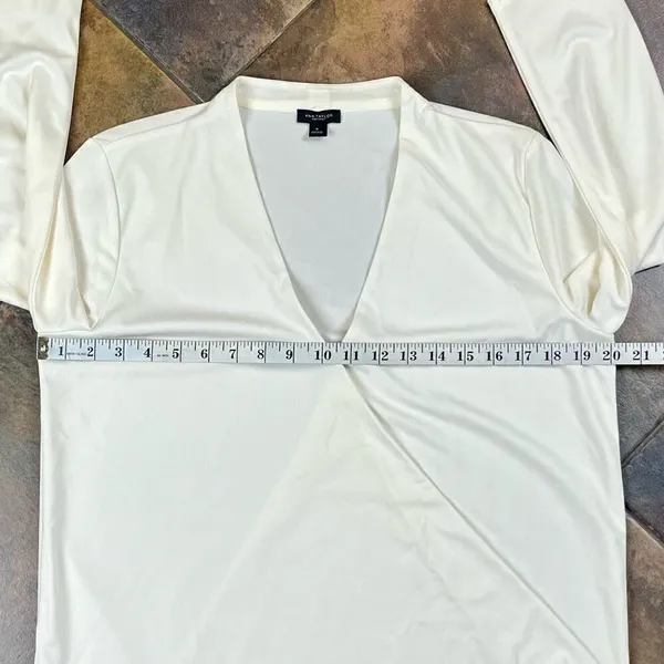 Ann Taylor Factory White Wrap Crossover Blouse Medium - Image 7