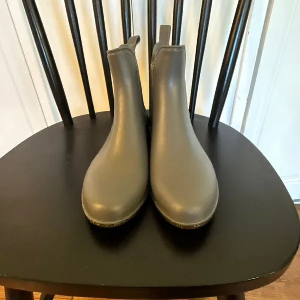 Jack Rogers Sallie green sparkle bottom rain boots size 7 - Image 5