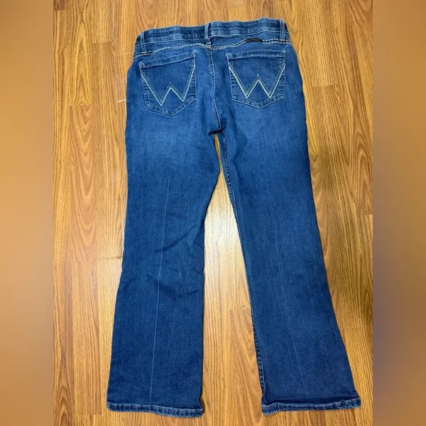 Wrangler Shiloh Whipstitch Bootcut Jeans Size 13x30. - Image 4