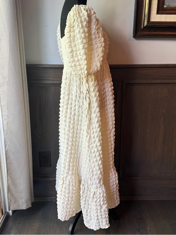 Endless Rose Ivory Puff-Sleeve Textured Maxi Dress medium euc - Image 6
