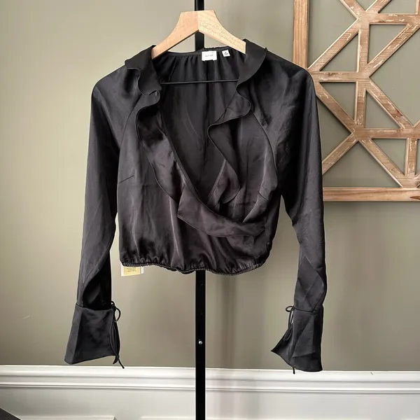 Aritzia Wilfred Spartina Satin Blouse Black Medium NWT - Image 2
