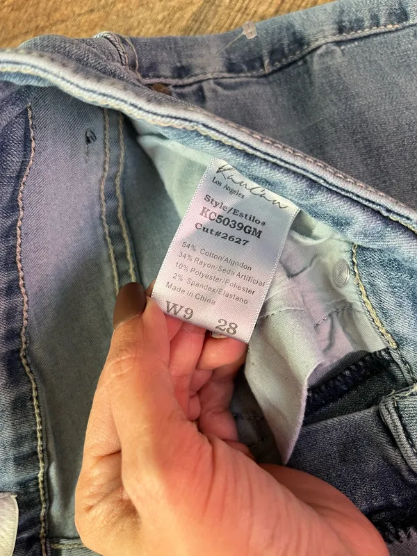 Kancan light blue size 28 women's skinny straight leg Jeans - Image 3