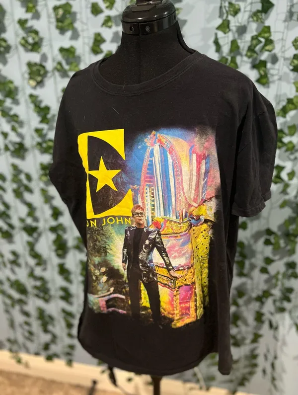Elton John vintage tee - Image 2