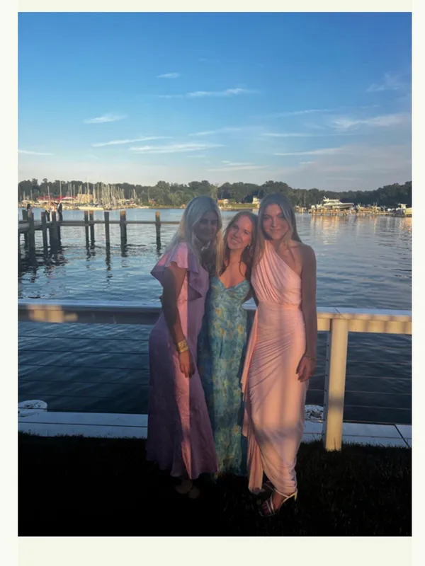 Superdown Juliet Midi Dress in Baby Pink - Image 3