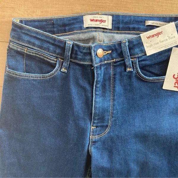 Wrangler new with tag high rise fierce‎ flare B18 - Image 9
