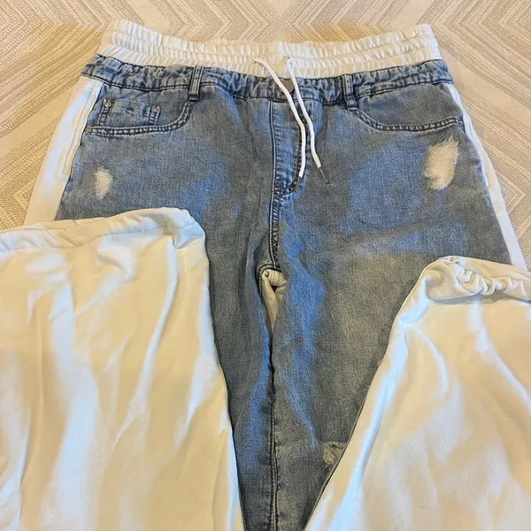 Tractr Reconstructed Ripped Denim Front White French Joggers Size M - Image 2
