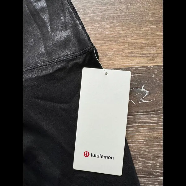 Lululemon Align High Rise 28” Shine Radiate Foil Black Size 2 NWT - Image 5