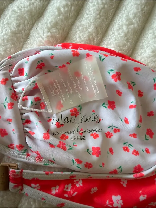 Kulani Kinis White Bandeau Bikini Top with Coral Floral Print - Image 5