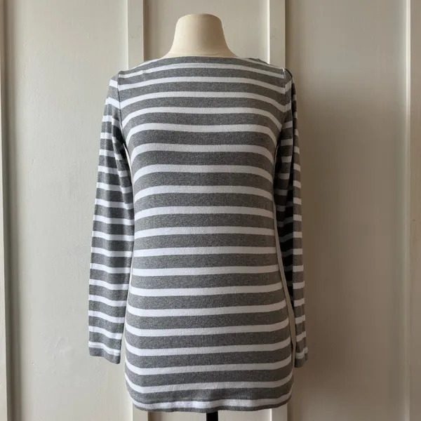 GAP Maternity Gray & White Striped Long Sleeve Top - Image 2