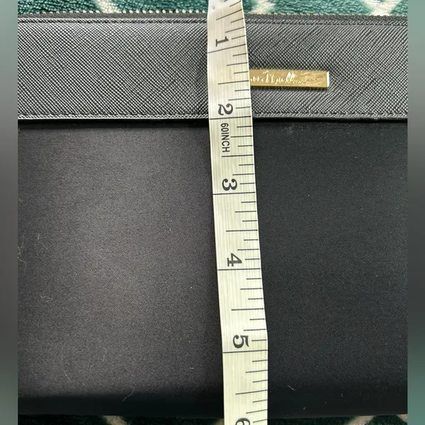 SIMPLY NOELLE JET SETTER WALLET black.NWT. - Image 10