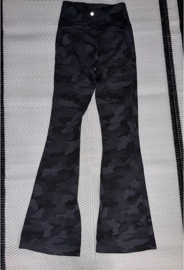 Lululemon Camo Align Leggings 25" - Image 4