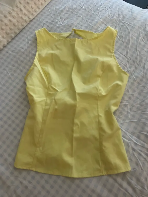 SheIn Yellow backless top - Image 2