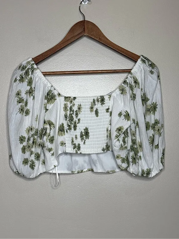 Abercrombie & Fitch X Dede & Emily Ruched Bust Cropped Floral Print Top - Image 7