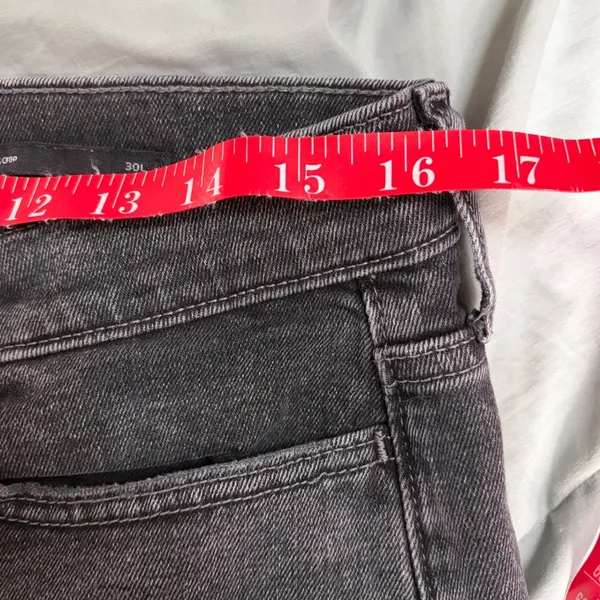 Banana Republic High Rise Wide Leg Crop Jeans Washed Black‎ Size 30 Long - Image 3