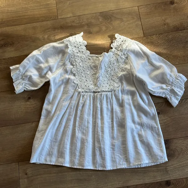 Blouse from Korea White Size XS - Image 2