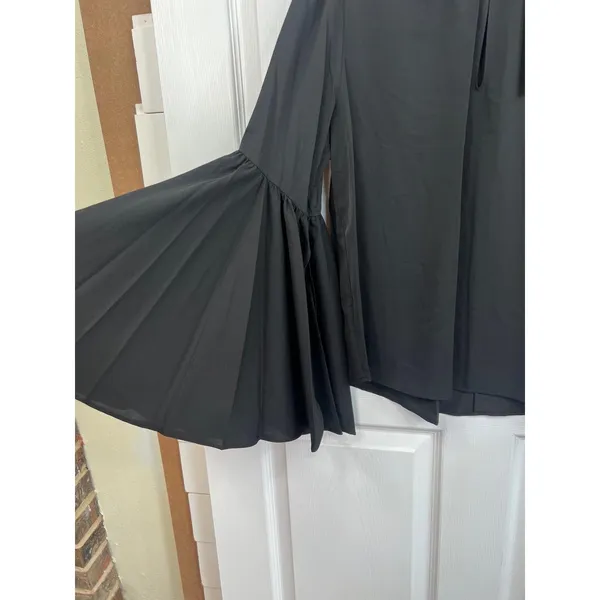 T Tahari Blouse Womens Size M Black Mock Neck Keyhole Large Bell Sleeve Chic - Image 5