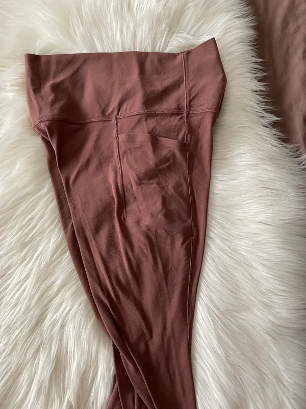 Athleta Women's Brown Athletic Leggings with Pockets - Image 8