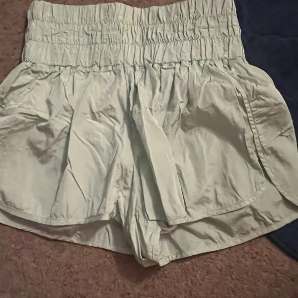 Free‎ people movement green shorts L - Image 7