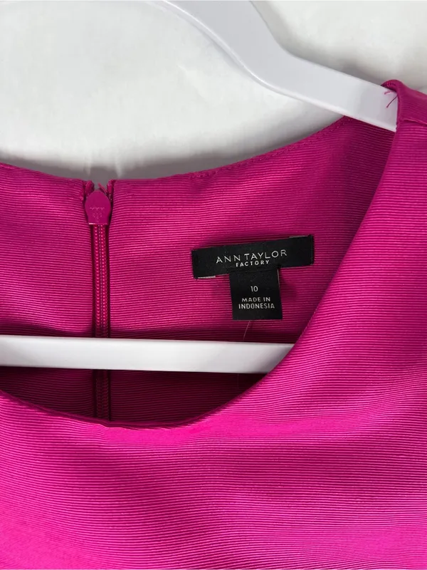 Ann Taylor Factory Sleeveless Shift Dress with Shoulder Bow Fuchsia NWT Size 10 - Image 7
